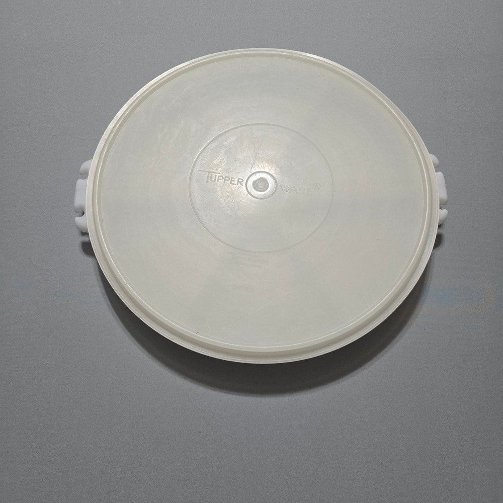 Tupperware 405-9 Divided‎ Servalier 224-9 Lid Vintage White Round 11.5" USA